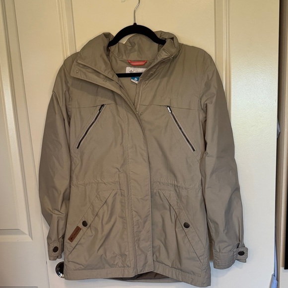Columbia Tan Women's Jacket - Picture 1 of 11